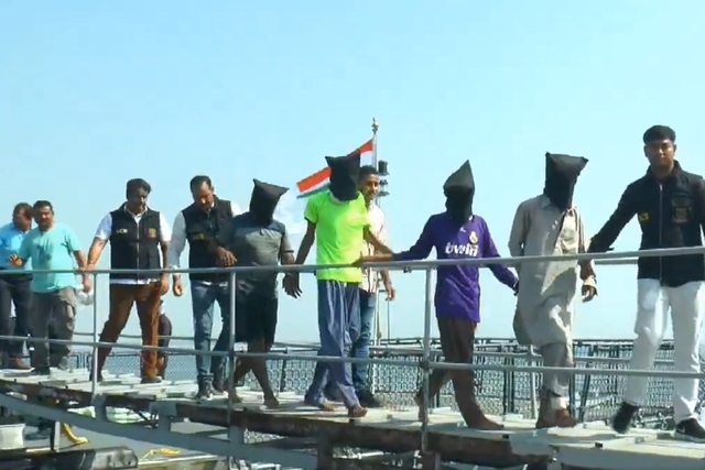 India's Coast Guard seizes record 5 tonnes of drugs.