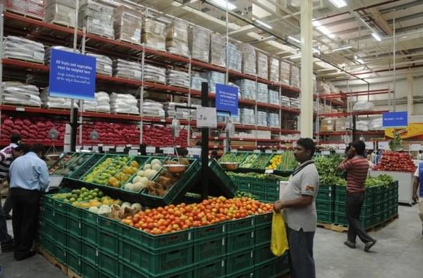 GST is the only way out to fulfill the dream of a unified market. Photo Credit : <a href="http://http://swapsushias.blogspot.in/2012/09/apmc-act.html#.VJlKasAGA" shape="rect">swapsuhasias</a>