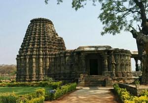 Dambal Doddabasappa Temple