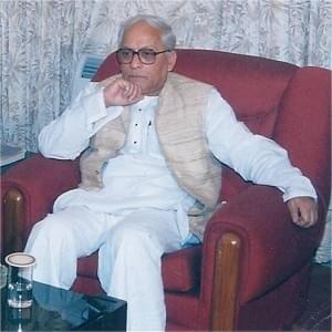 Buddhadeb Bhattacharjee (Source: Wikimedia Commons)