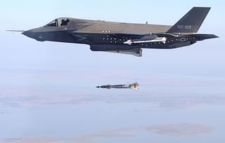 An F-35 jet releases a GBU-12 Paveway II bomb during a test flight. Photo: CoveyHill