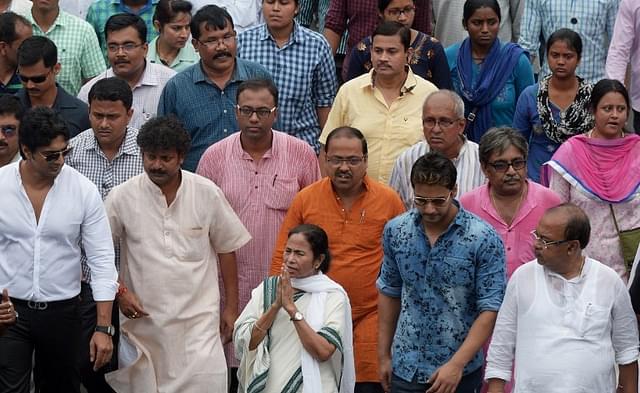 Mamata Banerjee campaigning for the civic polls in Kolkata. (Credits: AFP PHOTO / Dibyangshu SARKAR)