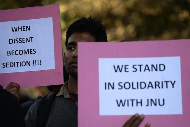 (SAJJAD HUSSAIN/AFP/Getty Images)<br>