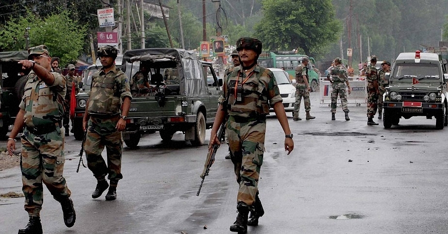 Indian Army patrolling a key area In Kashmir