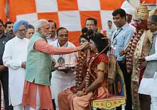 Mr. Modi at Doing “Tilak”/Getty Images