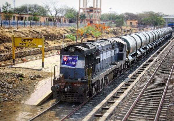 The drought situation is so bad this time that the state government is transporting water to Latur via trains. (Image: CM Fadnavis’ <a href="https://twitter.com/Dev_Fadnavis/status/721327369793855489">Tweet</a>)