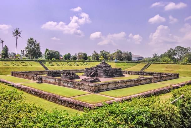 <b><i>Candi Sambisari temple complex with the main temple and three Perwara temples</i></b>