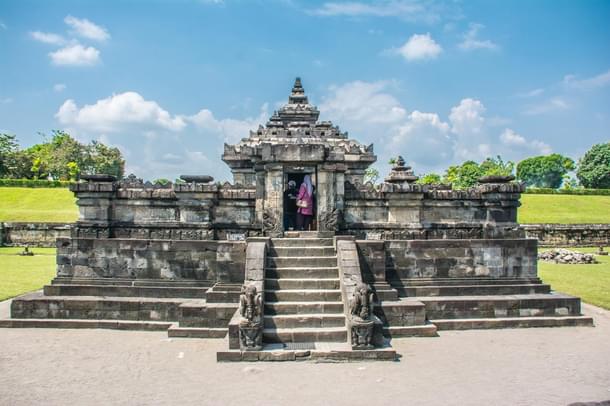 <b><i>Main temple – Photo credit – Hema Saran</i></b>