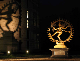 A popular

fantasy: that

CERN installed

a Nataraja

statue to

escape cosmic

annihilation

if the God

Particle was

discovered