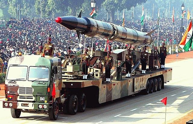 
The Indian Army’s Agni II missile on parade

