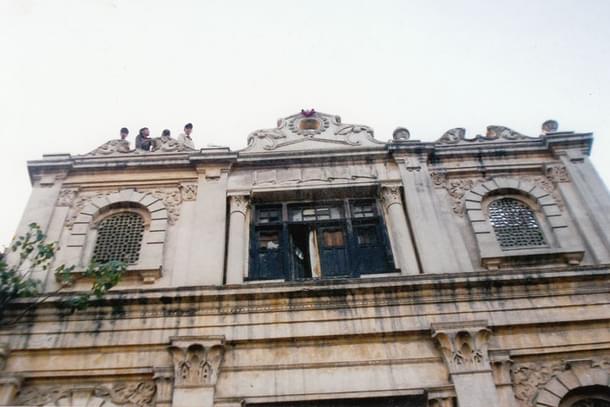 The Gandharva Mahavidyalaya in Lahore in a dilapidated state