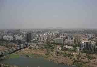 Pune Skyline (Tushar/Wikimedia Commons)
