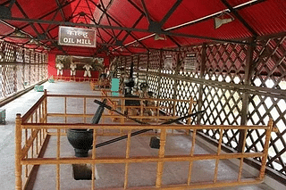 
The
 oil mill in Cellular jail. Savarkar was asked to work daily and to mill
 30 kg of oil. Prisoners were forced to do this daily, irrespective of
 health.&nbsp;

