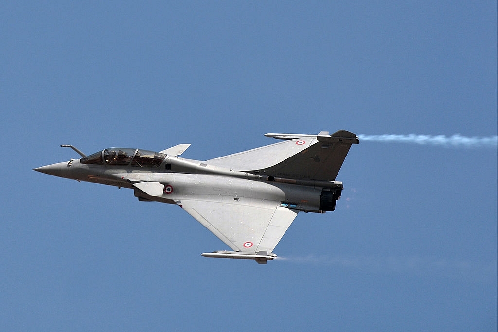 A French Dassault Rafale fighter performs during Aero India
2013 at the Yelahanka Air Force station in Bangalore.  Photo credit: Manjunath Kiran/AFP/GettyImages &nbsp; &nbsp; &nbsp;