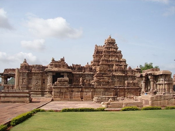 The Virupaksha temple (originally called Lokesvara temple) at Pattadakal in Karnataka (Dineshkannambadi/Wikimedia Commons)