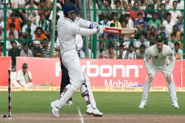 Virender Sehwag plays a hook shot (Pulkit Sinha/Flickr)