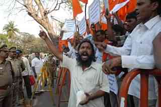 Hindu Munnani members protest against the killing