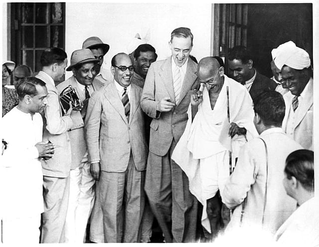 Staffors Cripps with Gandhi (Wikimedia Commons)&nbsp;