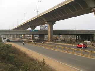 The NICE Road Junction and the Electronics City Flyover on Hosur Road. Photo credit: Srikanth Ramakrishnan, Wikimedia Commons