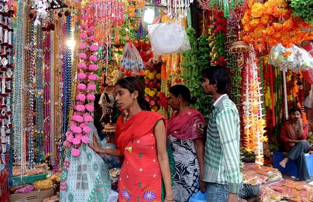 Diwali shopping (RAVEENDRAN/AFP/Getty Images) 