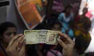 
A 500 INR rupee note. (Photo Credit: DIBYANGSHU 
SARKAR/AFP/Getty Images)

