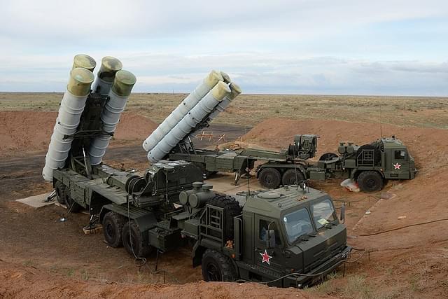 S-400 “Triumf,” also known by its NATO codename of SA-21 “Growler.” (Photo Courtesy: NOSINT)

