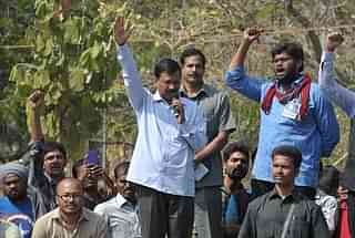Delhi Chief Minister Arvind Kejriwal speaks during a protest rally. (NOAH SEELAM/AFP/GettyImages)