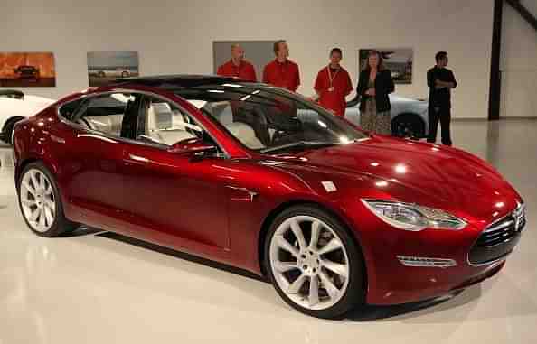 A Tesla Motors Model S is displayed in the Tesla showroom headquarters  in Palo Alto, California. Photo credit: Justin Sullivan/GettyImages