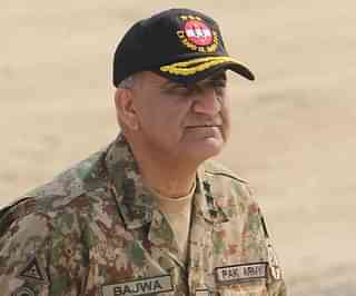Gen Bajwa arrives to attend a military exercise on the Indian border in Khairpure Tamay Wali in Bahawalpur district. Photo credit: SS MIRZA/AFP/GettyImages