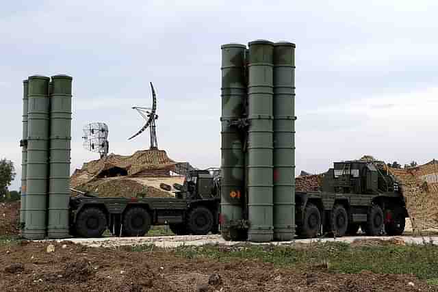 
Russian S-400 Triumf missile 
system  in Latakia. (PAUL GYPTEAU/AFP/Getty Images)

