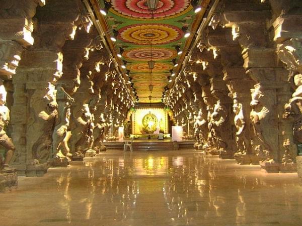 The thousand-pillar corridor of Madurai Meenakshi Temple.