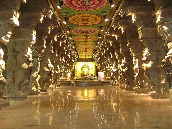 The thousand-pillar corridor of Madurai Meenakshi Temple.