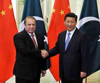 
Pakistan’s Prime Minister Nawaz 
Sharif (L) meets with Chinese President Xi Jinping (Parker 
Song-Pool/Getty Images)

