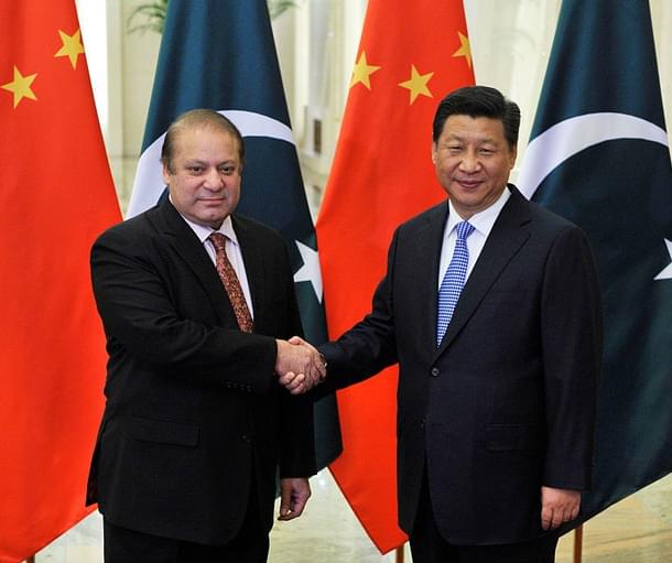 Pakistan’s Prime Minister Nawaz 
Sharif (L) meets with Chinese President Xi Jinping (Parker 
Song-Pool/Getty Images)