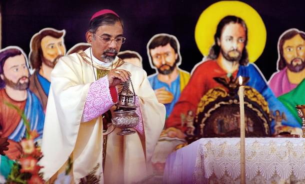 Archbishop Patriarch Reverend Filipe Neri Ferrao at a religious service (SEBASTIAN D’SOUZA/AFP/Getty Images)