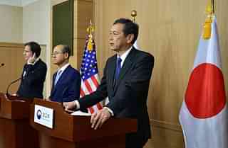 Japanese Vice Foreign Minister Akitaka Saiki (R), South Korean Vice Foreign Minister Lim Sung-Nam (C) and US Deputy Secretary of State Tony Blinken (L) at a joint press conference in Seoul, 2016. Photo credit: JUNG YEON-JE/AFP/Getty Images