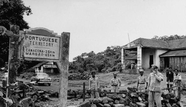 <b>Portuguese Goa border with India. </b>