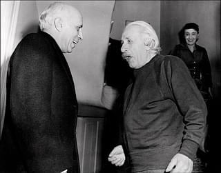 Prime Minister Pandit Jawaharlal Nehru visits physicist Albert Einstein at Princeton University, 8 November 1949. (-/AFP/Getty Images)