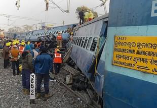 Site of the 
derailment of the Jagdalpur-Bhubaneswar express train. (STRINGER/AFP/Getty Images)