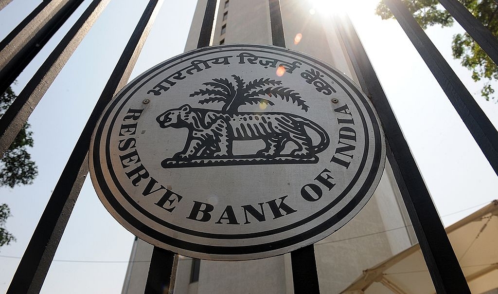 Reserve Bank of India (RBI) logo on the main entrance gate of the RBI headquarters in Mumbai. (INDRANIL MUKHERJEE/AFP/Getty Images)
