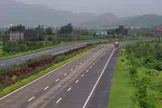 The Mumbai-Pune Expressway is widely regarded as the precursor to the Mumbai-Nagpur Expressway. (Rohit Patwardhan/Flickr)