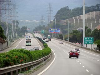 The G4W Guangzhou–Macau Expressway in China (Photo Credit:Aimaimyi/Wikimedia Commons)