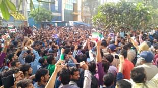 The employees of Oppo waved Indian flags to mark their protest. (Hindustan Times)
