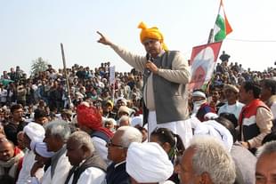 AIJASS National Chief Yashpal Malik addressing dharna site at Jassia village of Rohtak district, on February 1, 2017 in Rohtak, India. (Manoj Dhaka/Hindustan Times via Getty Images)