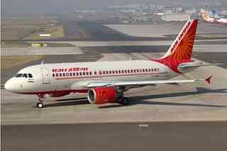An Air India plane. (Sreenath Y/Wikimedia Commons)