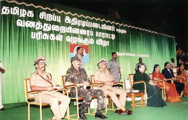 Felicitations after Operation Cocoon
(2004): (from left) ADG R Nataraj, K Vijay Kumar , DGP I K  Govind, then Chief Minister J Jayalalithaa and senior officials