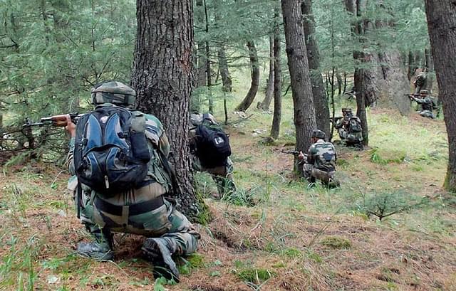 Indian Army carrying out an encounter.