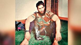A screenshot of a video showing Ansar Ghazwa’tul-Hind commander Zakir Musa.