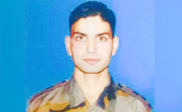Army officer Umar Fayaz was kidnapped by terrorists when we went to attend an event in Kulgam. (NDTV)