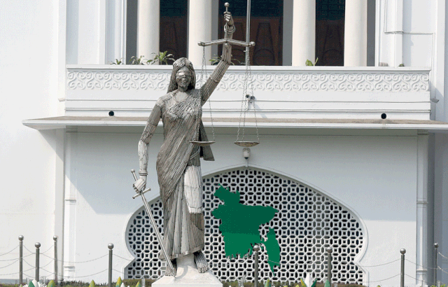 
Statue of Lady Justice outside Bangladesh’s Supreme Court 

